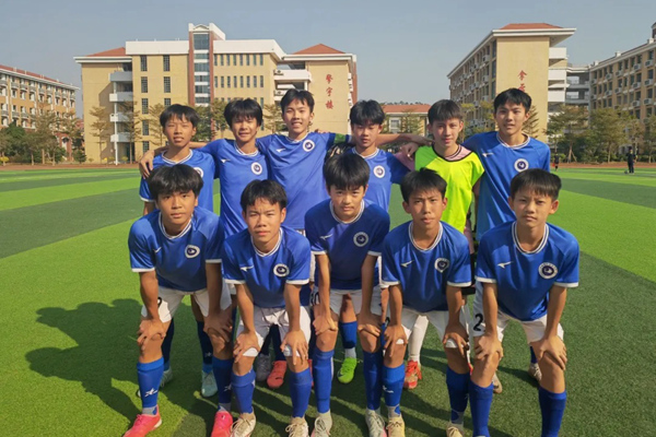 广西青少年足imToken下载球甲级联赛