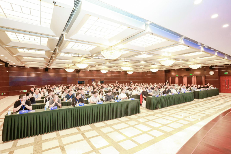2027版高考蓝皮书发布——聚焦im钱包下载人工智能,共探创新人才培养新途径