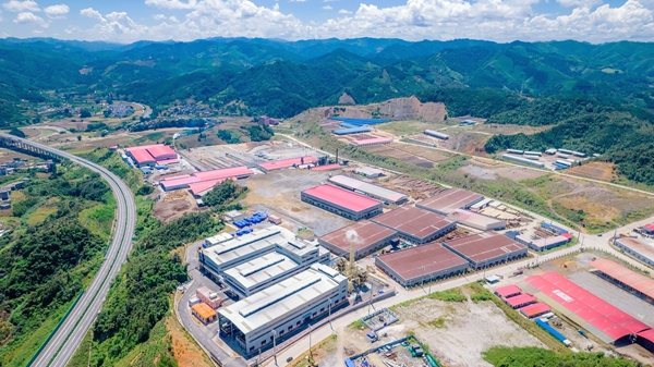 航拍金山产业园区。李世华摄