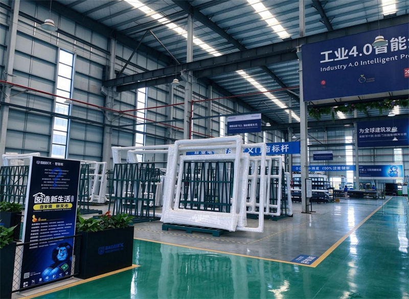 行走赣鄱•县域经济观察丨安义im钱包下载县:没有一寸铝矿,何以“窗”响世界?