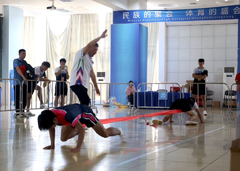 押加比赛现场。何善权摄