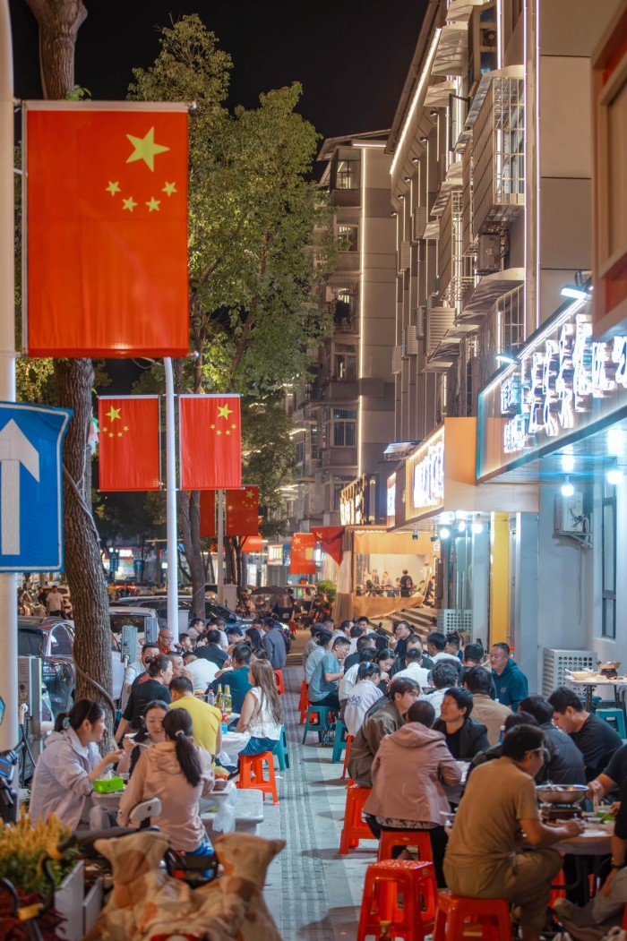 更新后的吴祁街宵夜人气旺盛。