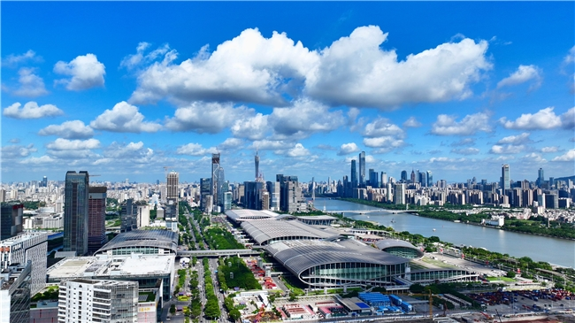 图为粤港澳大湾区融合发展为先进制造业提供优良环境