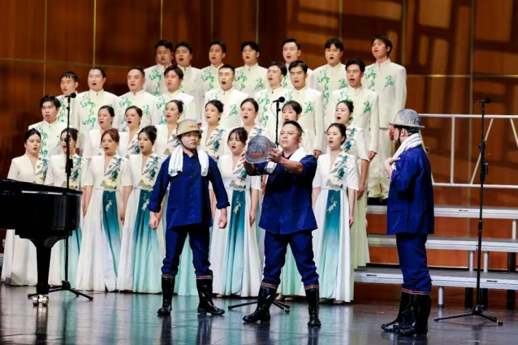 赓续长征先烈志 唱响五矿奋进imToken下载歌 中国五矿举办合唱大赛优秀节目展演