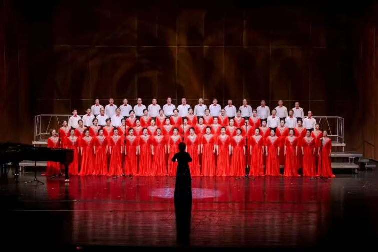 赓续长征先烈志 唱响五矿奋进imToken下载歌 中国五矿举办合唱大赛优秀节目展演