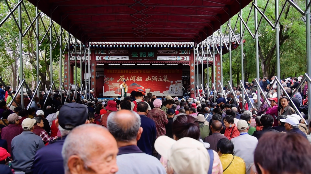 济南千佛山人气“爆棚”imToken官网创近年新高,满山尽是登高人