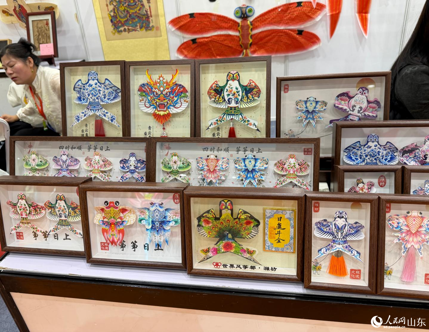 潍坊风筝展览。人民网记者 乔姝摄